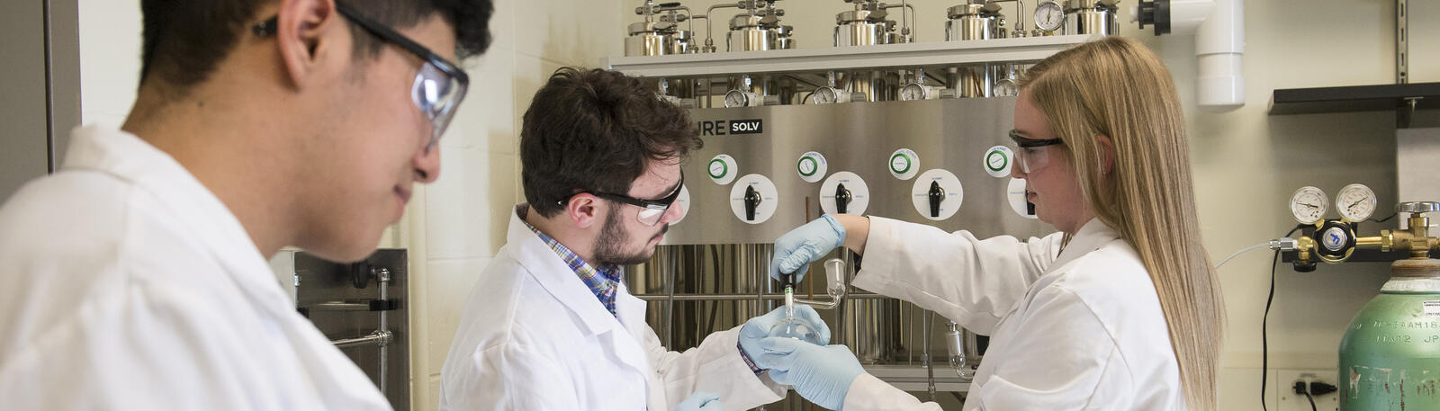 photo of students working in a lab